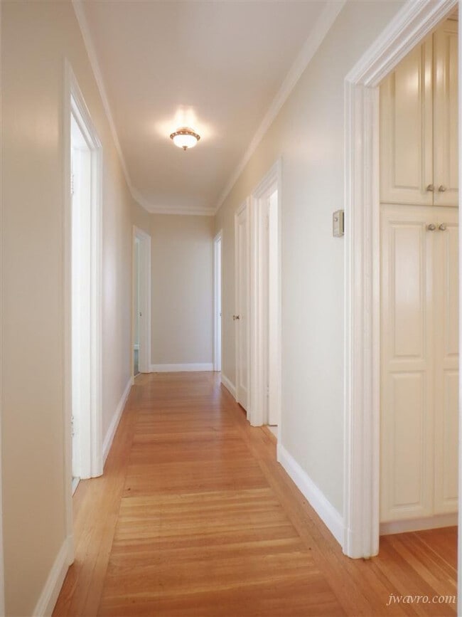Building Photo - 40 Santa Paula Ave
