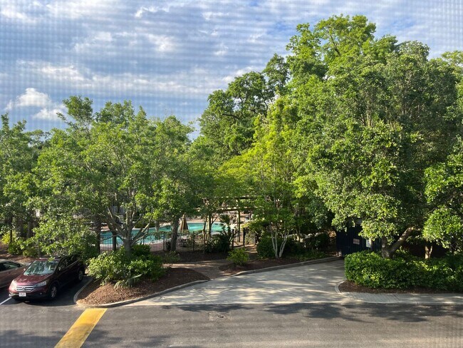 Building Photo - 2 Bedroom 2 Bath Furnished Condo at The Regatta - James Island