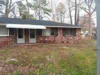 Building Photo - Chesapeake: 2 Bedroom 1 Bathroom Duplex
