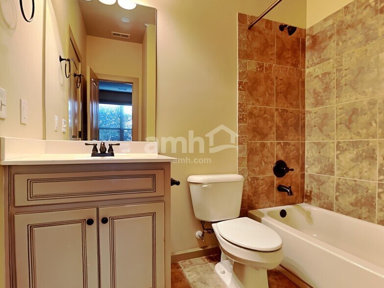 Building Photo - 2315 Well Springs Dr