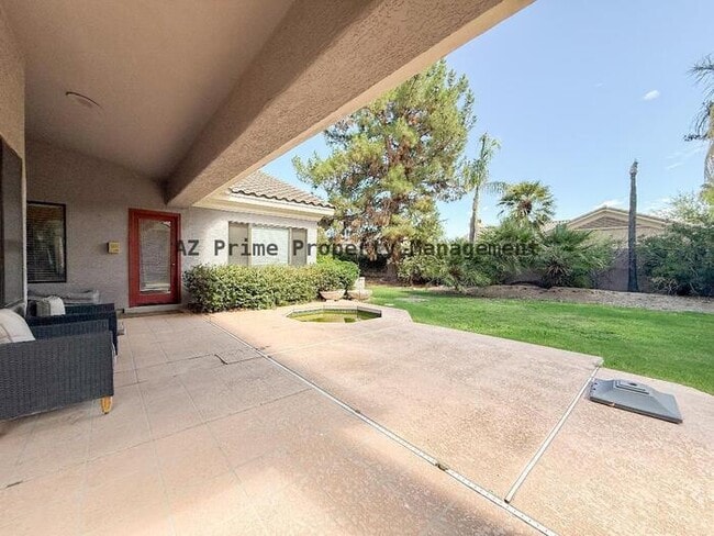 Building Photo - 5501 E Shea Blvd