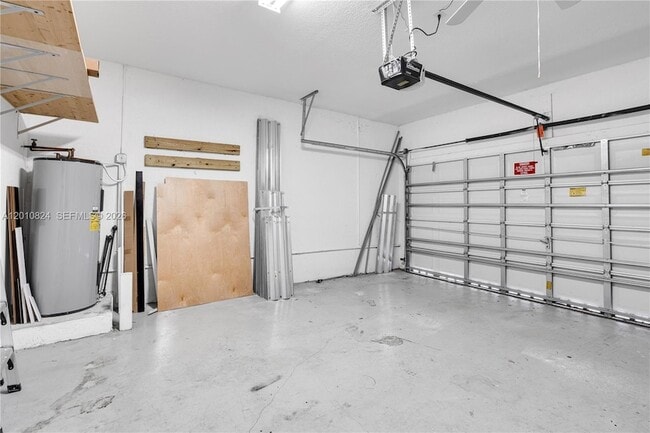 Building Photo - 8741 NW 111th Ct