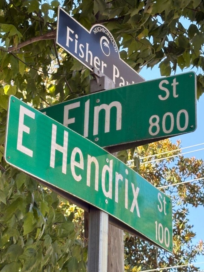 Building Photo - Charming Second-Floor Condo in Historic Fi...