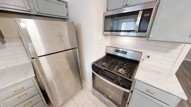 Building Photo - 506 Goodnight Dr