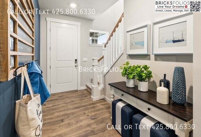 Building Photo - Inviting Home in Port Orchard with a Perfe...