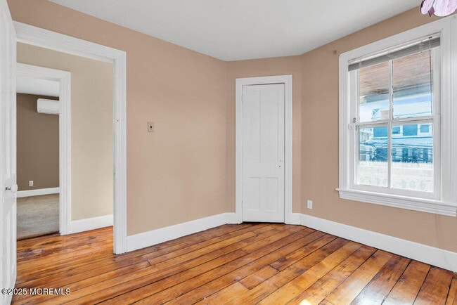 Building Photo - 31 Embury Ave