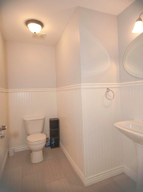 Building Photo - 5498 Zephyr Ct