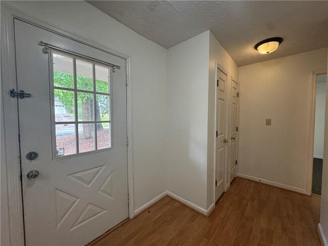 Building Photo - 2215 Laurel Mill Way
