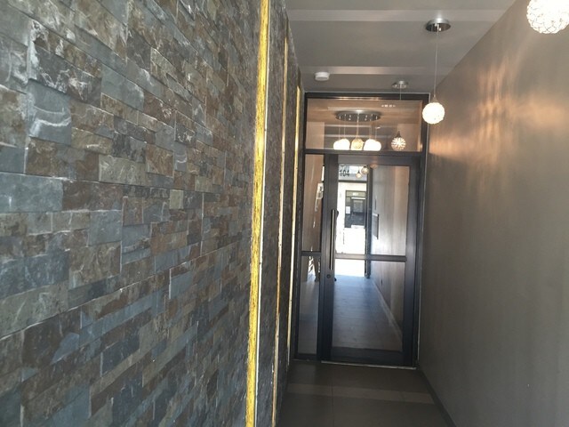 Building Photo - 104 Rogers Ave