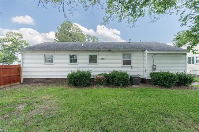 Building Photo - 314 Mohican Dr