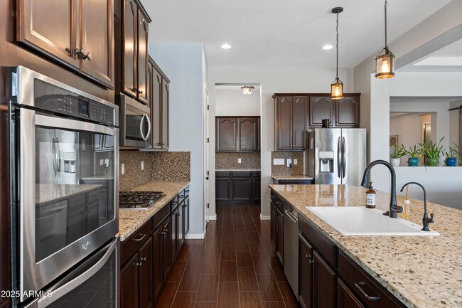 Building Photo - 6788 S Jacqueline Way