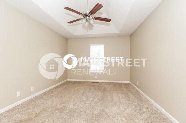 Building Photo - 3 Bedroom Pet-Friendly Home in Old Hickory, TN with Main Street Renewal