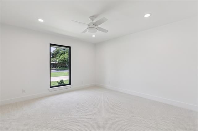 Building Photo - 4042 Mendenhall Dr