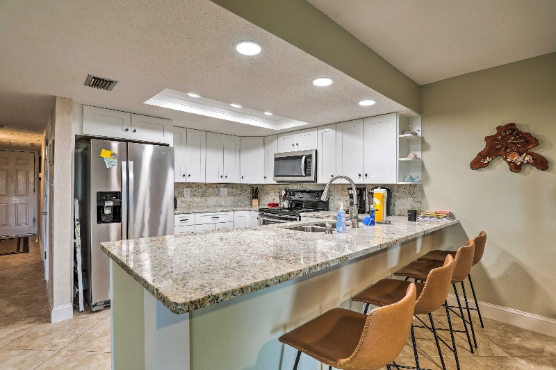 Building Photo - 19610 Gulf Blvd