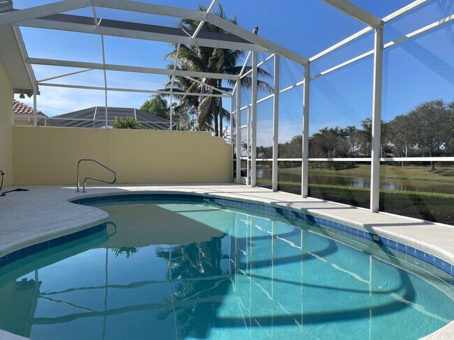 Building Photo - 28308 Moray Dr