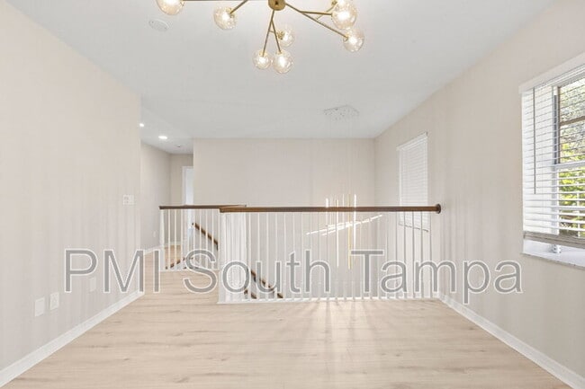 Building Photo - 3110 W Villa Rosa St