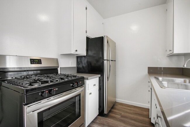 Building Photo - Ramona Apartments