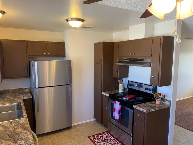 Building Photo - 25863 Pacific St