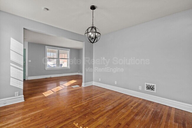 Building Photo - 5352 Neosho St