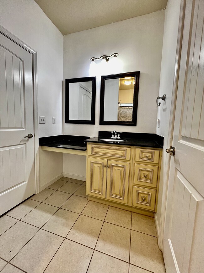 Building Photo - 4596 Hermosa Rd