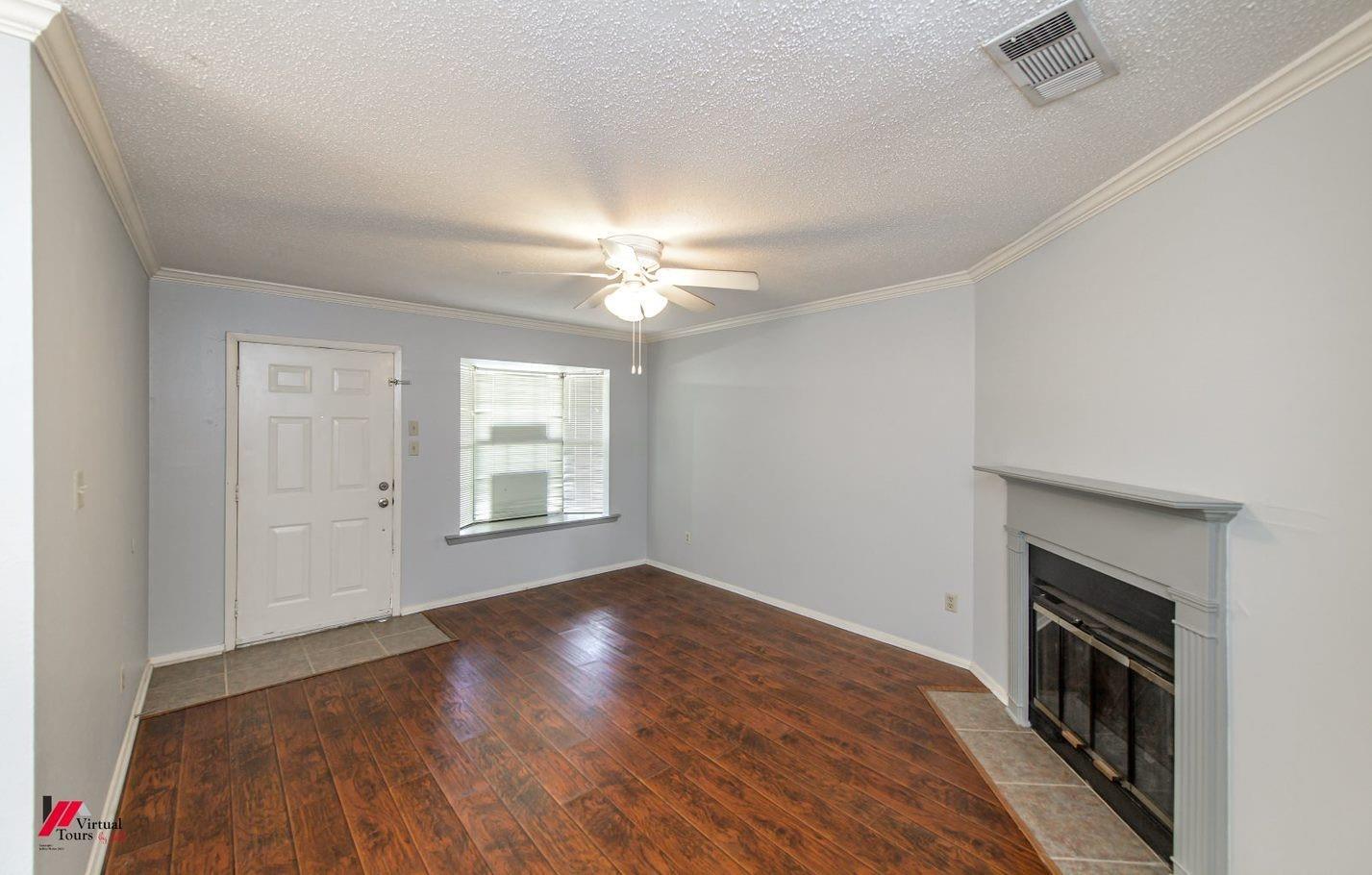Building Photo - 3636 Greenacres Place Dr