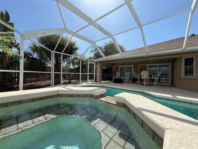 Building Photo - 17315 Sabrina Cir