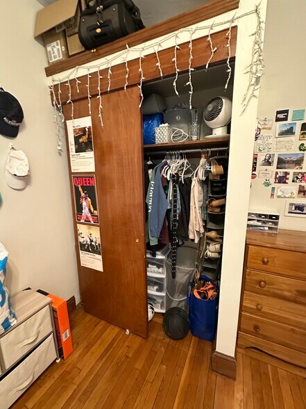 Building Photo - 52 Babcock St