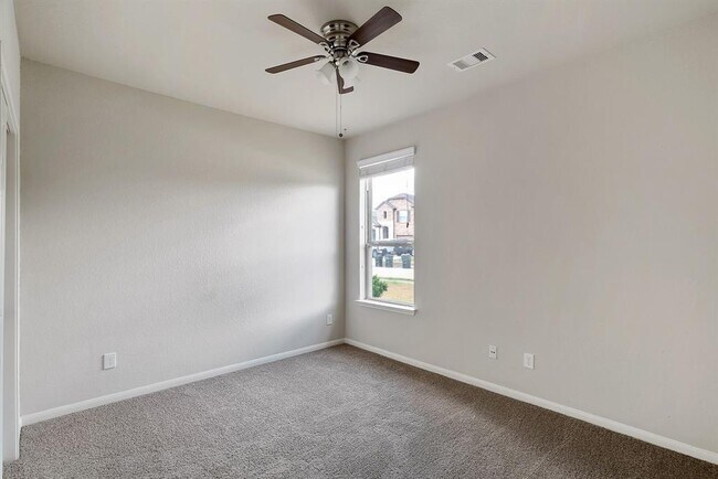 Building Photo - 18543 Gardens End Ln