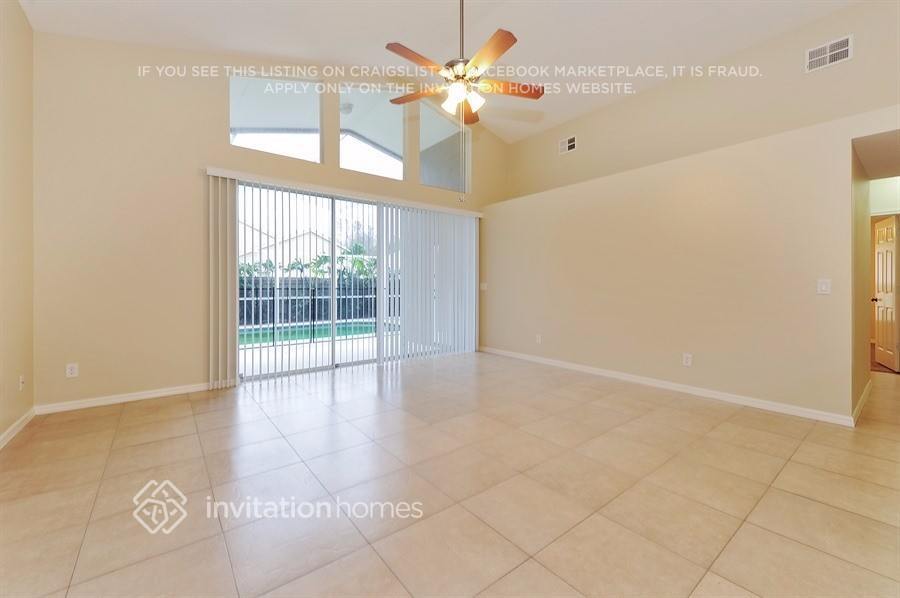 Building Photo - 3993 Jenita Dr