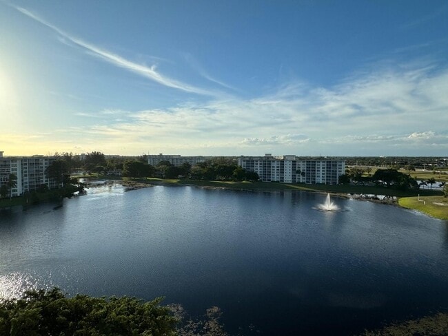 Building Photo - 3095 N Course Dr