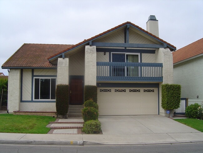 Building Photo - 25 Mecklenberg