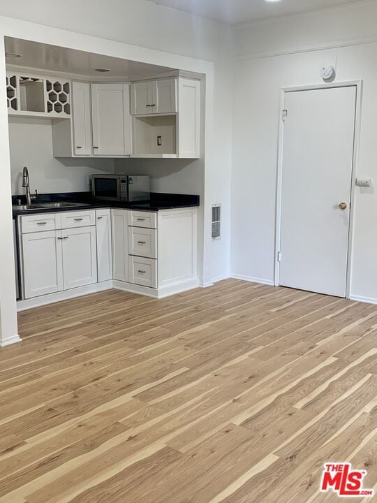 Building Photo - 15237 Del Gado Dr