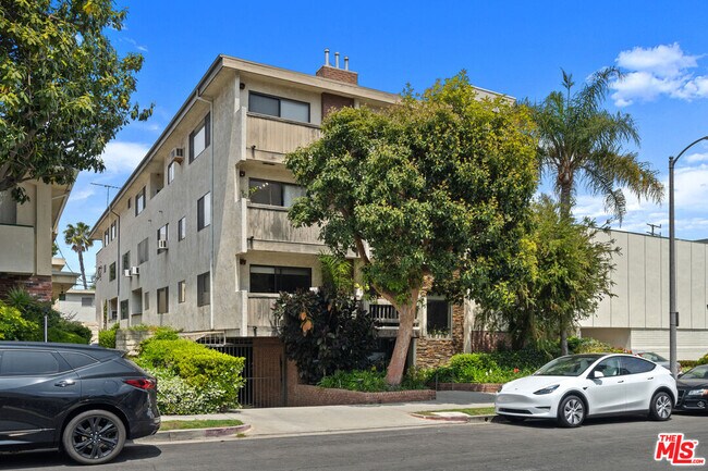 Building Photo - 1236 Wellesley Ave