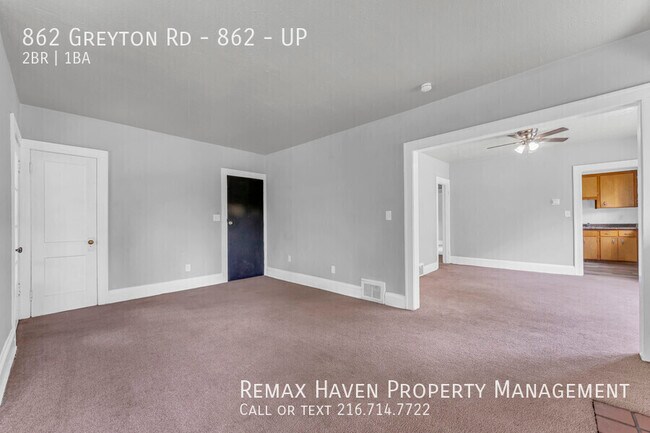 Building Photo - 862 Greyton Rd