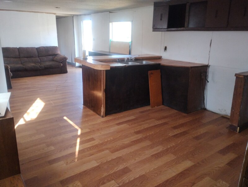 Building Photo - 121 S Pine St