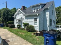 Building Photo - Three bedroom, three bath house in West En...