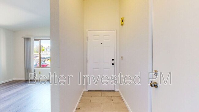 Building Photo - 1417 Gregory Ct