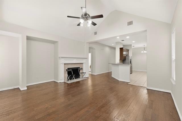 Building Photo - 963 Cougar Dr