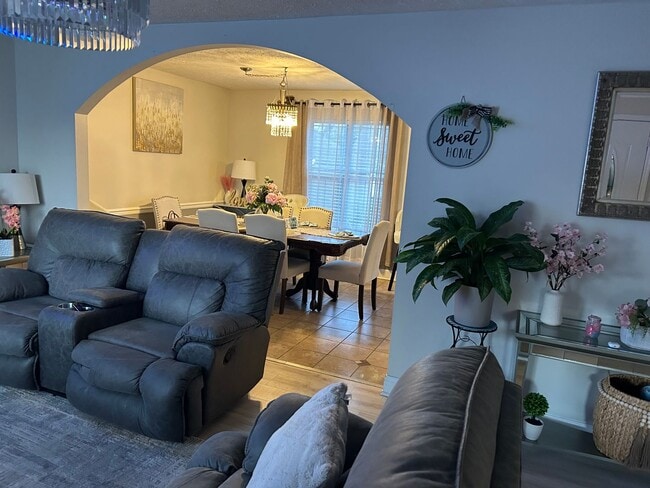 Building Photo - Two-Week move-in special! For Rent: Beautiful 3-Bedroom Home in Murfreesboro, TN