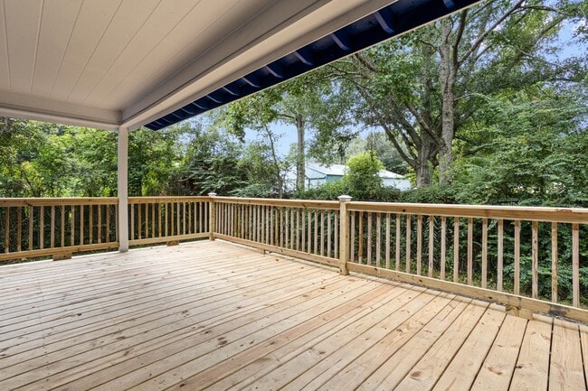 Building Photo - Beautiful home in Moss Point