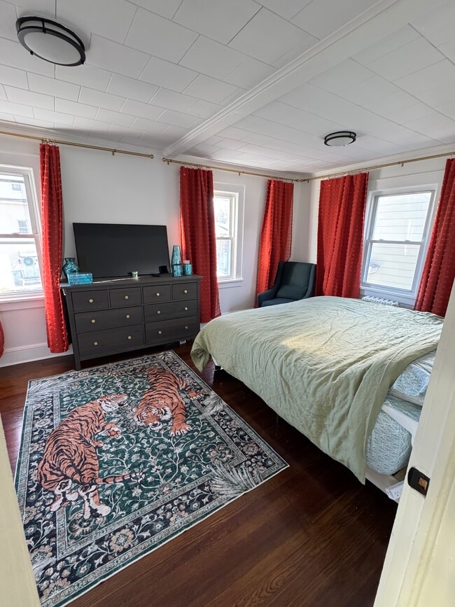 Building Photo - 3 Winfield St