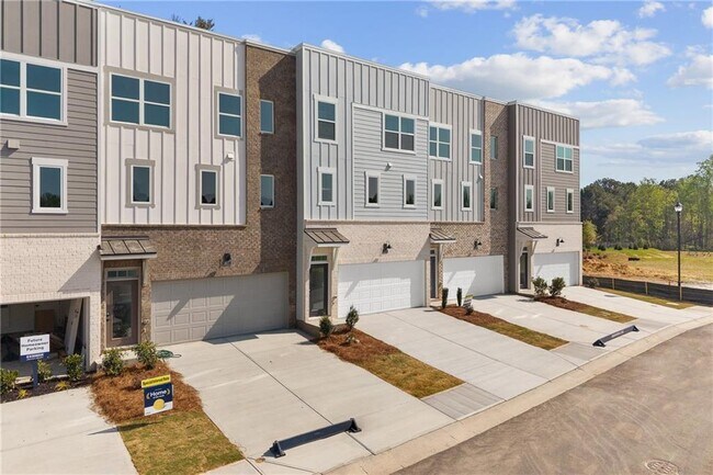 Building Photo - 3575 Overlook Rd NW