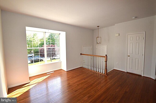 Building Photo - 13510 Nickleback Ct