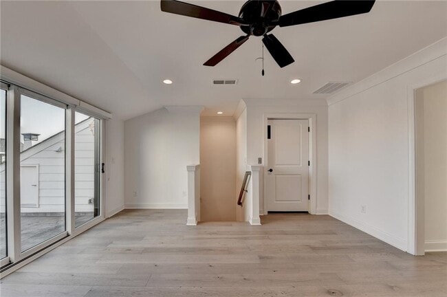 Building Photo - 435 Mayfair Ct