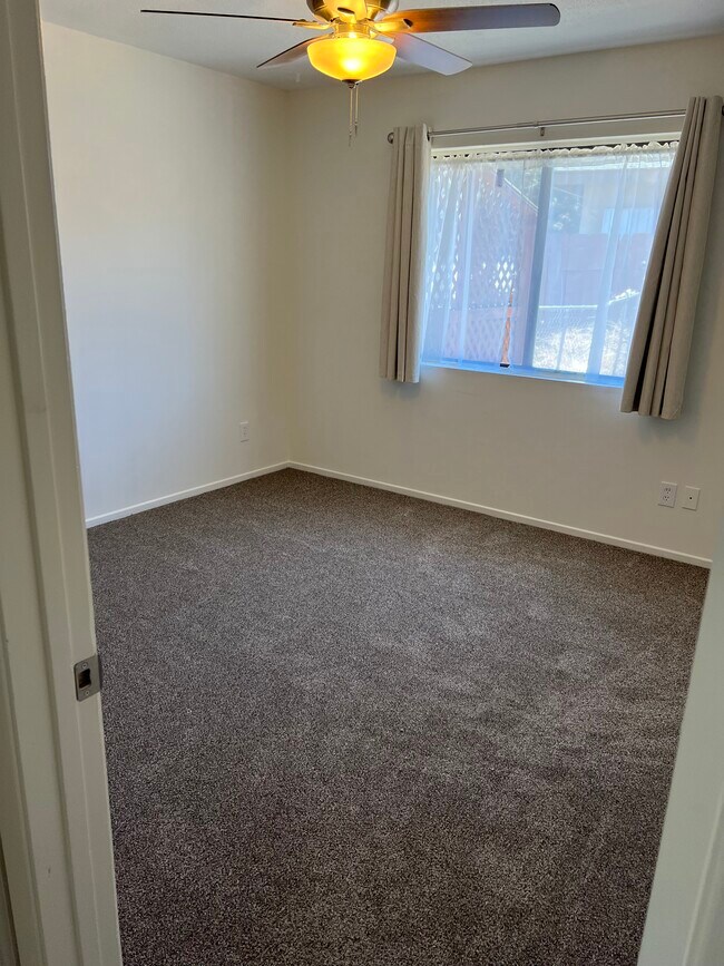 Building Photo - 8676 Entrada Blvd