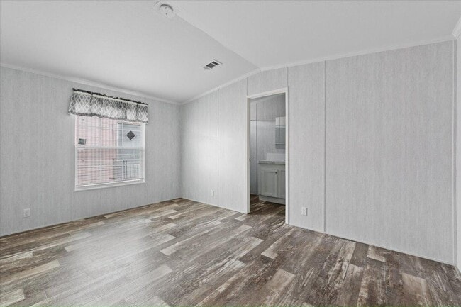 Building Photo - 414 N Ridgewood Ave