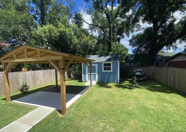 Building Photo - 1106 W Gregory St