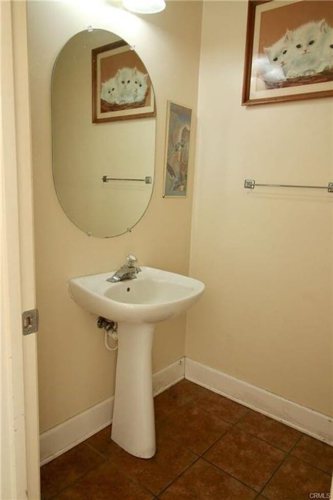 Building Photo - Super close to Poly- Approx. 1000 feet from Cal Poly Grand Avenue entrance-VERY CLOSE!!!