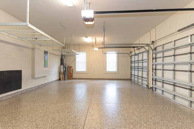 Building Photo - 3352 Siena Cir