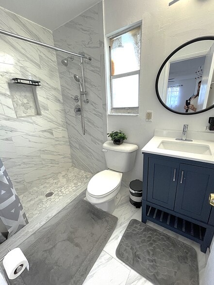 Primary Bathroom - 5130 Pat Pl